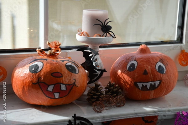 Obraz Halloween pumpkin and pumpkin on the windowsill