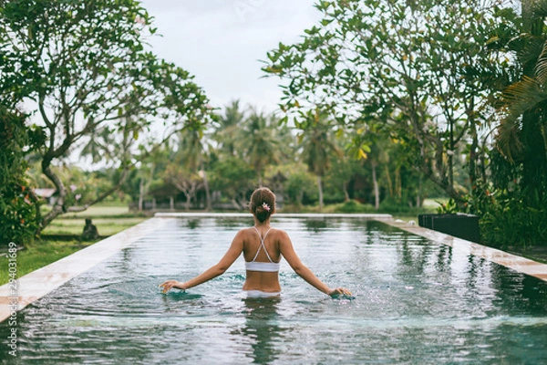 Obraz Infinity pool with a view on palm trees, Ubud, Bali
