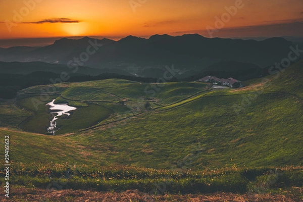 Fototapeta 奈良県　曽爾高原のススキと秋の夕景