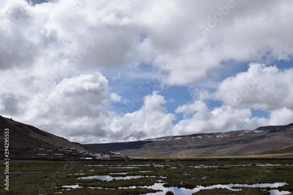 Fototapeta clouds over lake