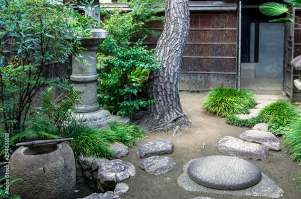 Obraz 石灯篭のある中庭