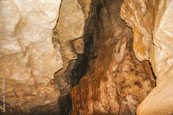 Obraz The rocks wall in the cave