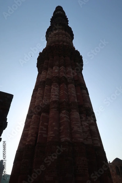 Obraz インドの伝統建築、世界遺産クトゥブ・ミナール