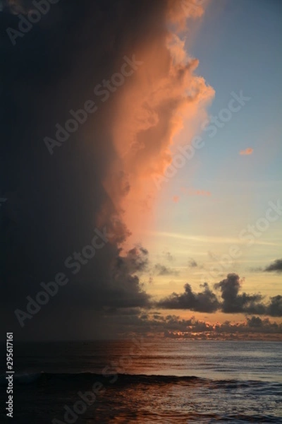 Obraz The Cloud, The Sun & The Sea