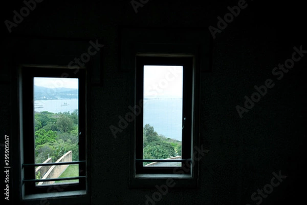 Fototapeta 窓から