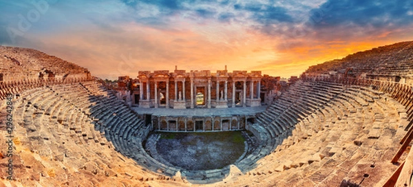 Obraz Amfiteatr w starożytnym mieście Hierapolis