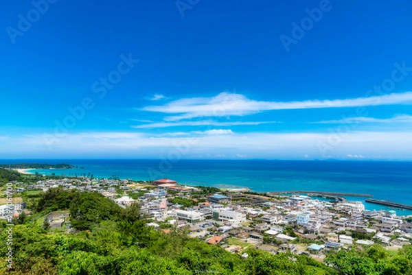 Fototapeta 夏の沖縄の青い空と海