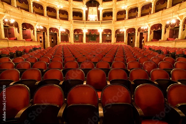 Obraz wewnątrz starego teatru