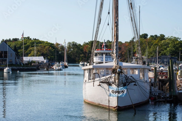 Obraz Docked in Harbor