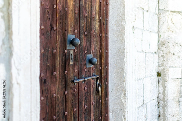 Obraz old wooden door
