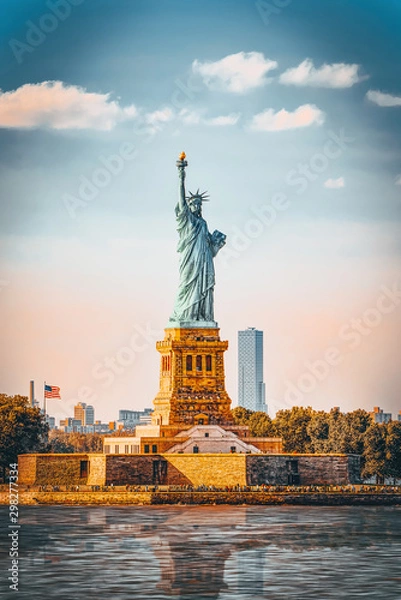 Obraz Statua Wolności (Liberty Enlightening the world) niedaleko Nowego Jorku.