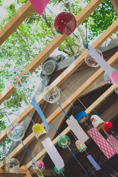 Fototapeta 沢山の風鈴（縦）