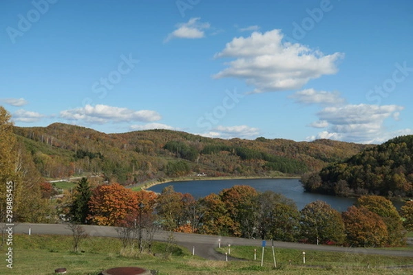 Fototapeta 日本国北海道の秋の湖