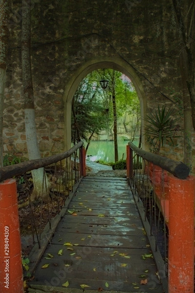 Obraz Puerta de piedra con puente