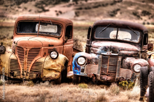 Obraz stary samochód na pustyni
