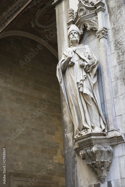 Fototapeta Statue on side of Italian church.