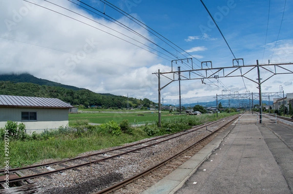 Obraz 青空と高原の駅