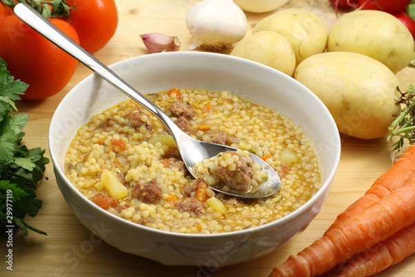 Obraz Zupa ziemniaków i klopsików - zupa ziemniaczana i klopsiki