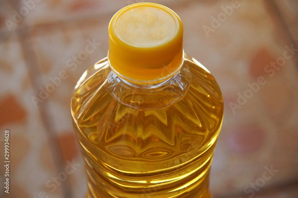 Obraz yellow vegetable oil bottle