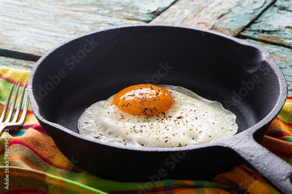 Obraz fried eggs in a pan