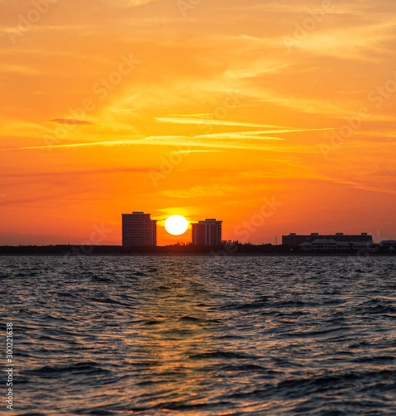 Obraz Sunset between building in Palm Beach