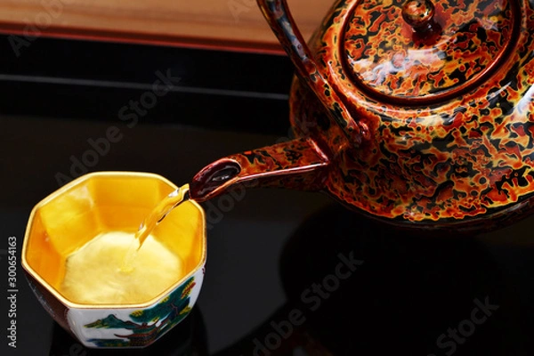 Obraz 金杯で日本酒をいただく