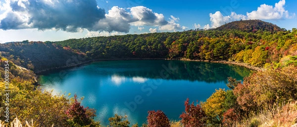 Fototapeta 初秋 霧島 不動池 紅葉
