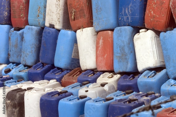 Obraz bidons plastiques
