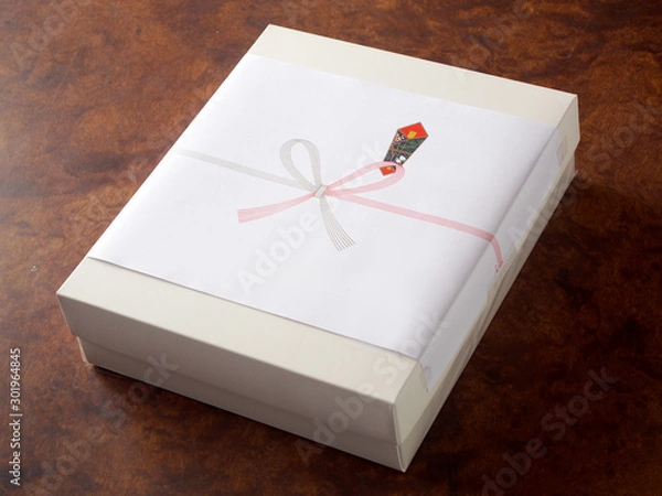 Fototapeta のしのついた箱