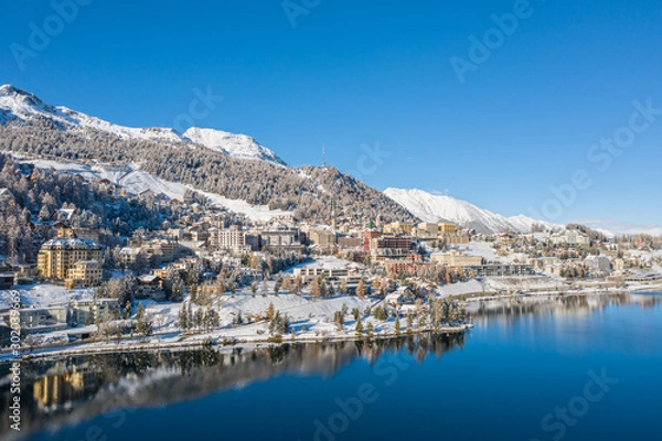 Obraz Sankt Moritz, famous place in the Swiss Alps - Alpine lake and beautiful village in winter season