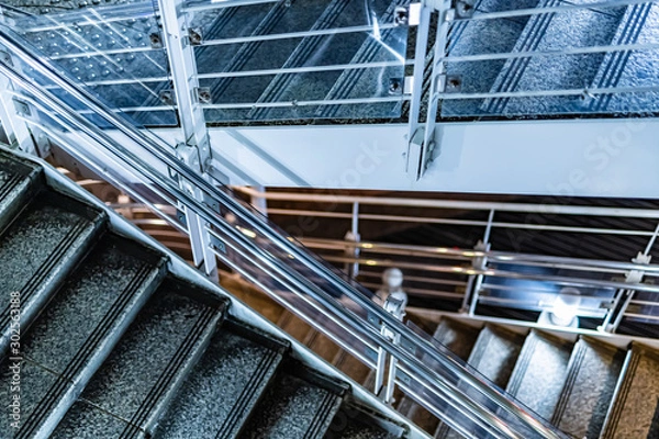 Obraz メタルな外階段