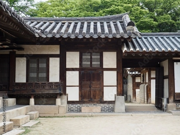 Fototapeta 한국의 한옥 대문, 나무 문 