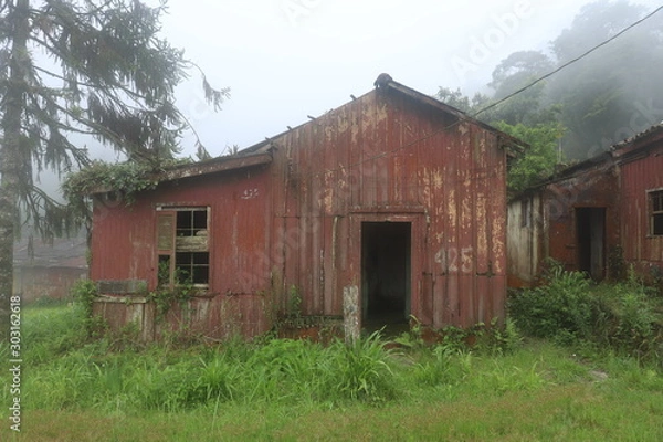 Fototapeta casa abandonada 2
