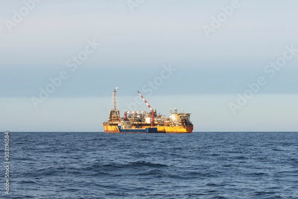 Obraz Floating production, storage and offloading unit and supply vessel