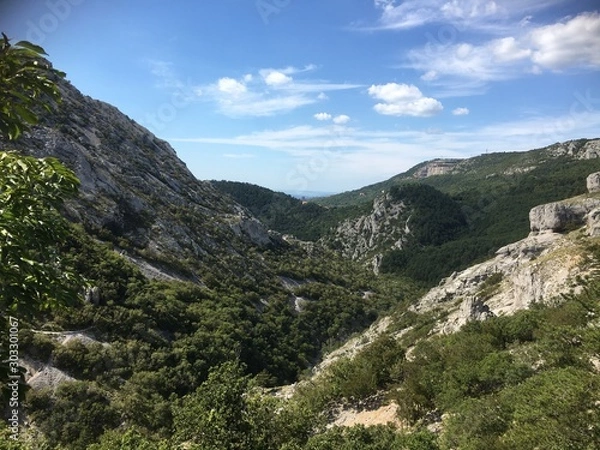 Obraz green hills and sky