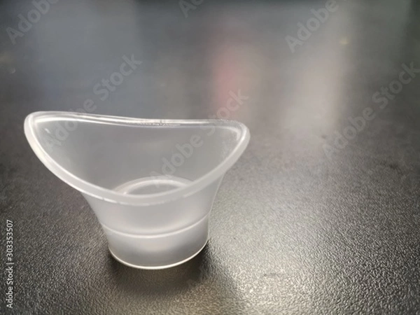 Obraz empty cup on white background