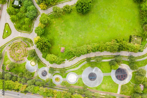 Obraz green and funny park at a city