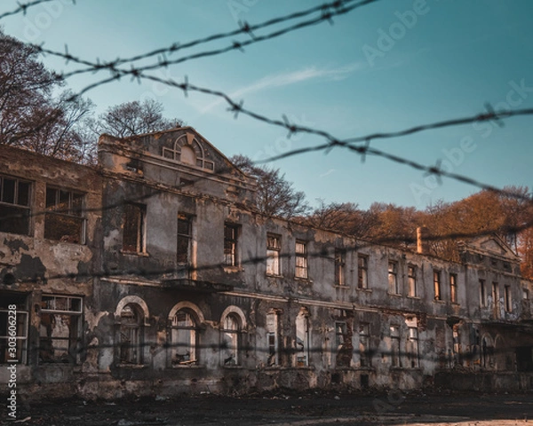 Fototapeta Scenic view of an abandoned winery, old building