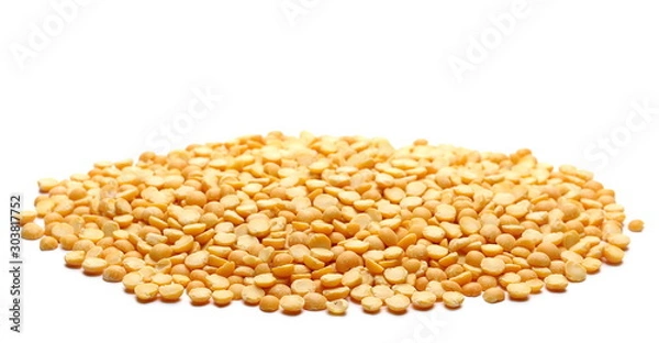 Obraz Split peas pile isolated on white background