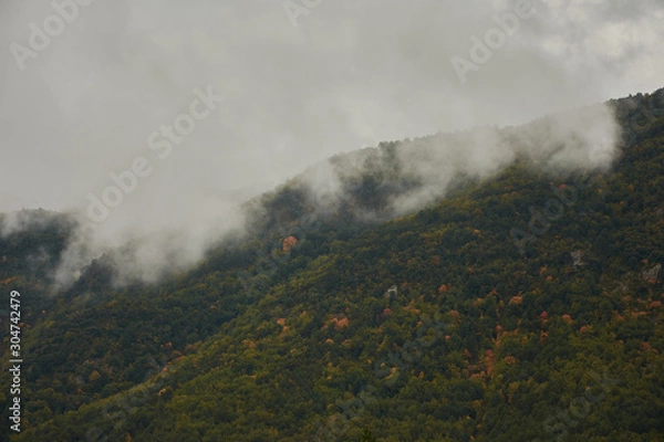 Fototapeta Traveling in autumn through the Aragonese Pyrenees. Huesca Spain