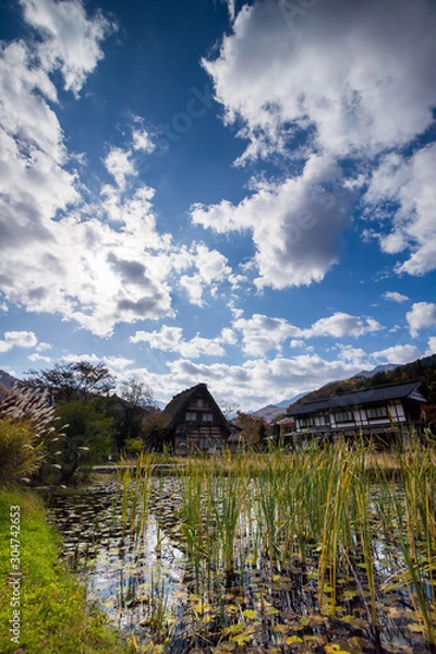 Fototapeta 世界文化遺産の白川郷の秋の風景