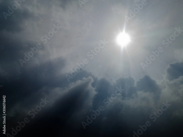 Obraz sun in gray sky