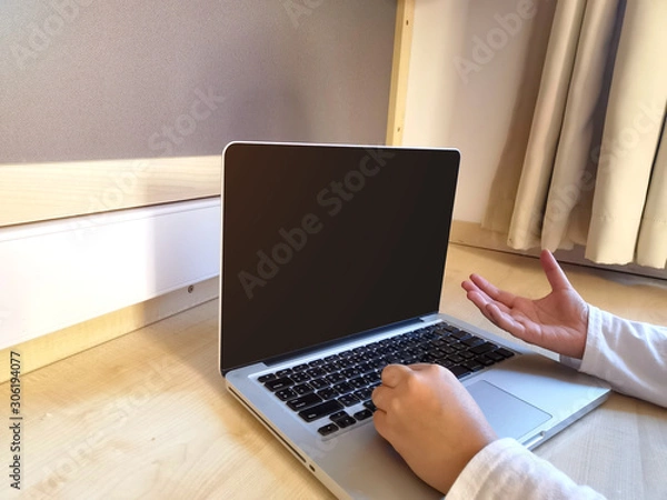 Fototapeta Hand typing black screen computer