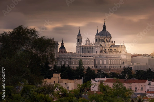Fototapeta Far look from the Almudena Cathedral in Madrid, Spain.
