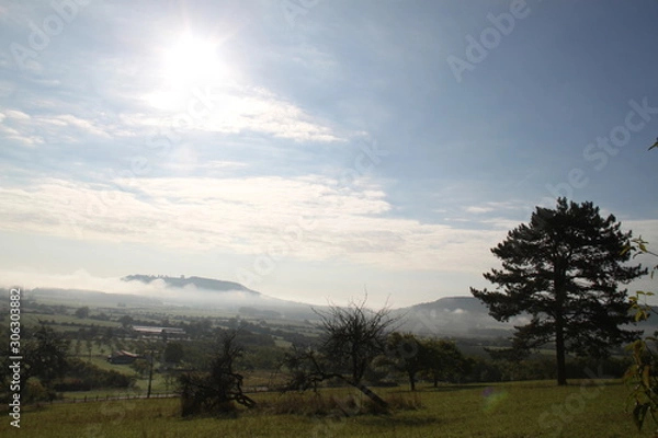 Fototapeta Montsec dans les nuages