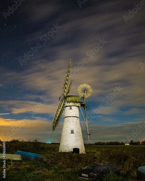 Obraz Windmill at night