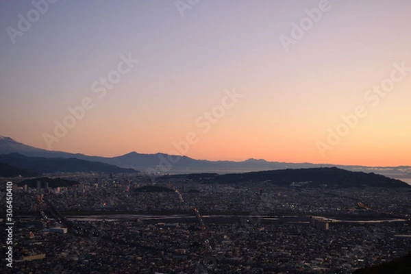 Fototapeta 朝鮮岩山頂にて朝焼けの富士山