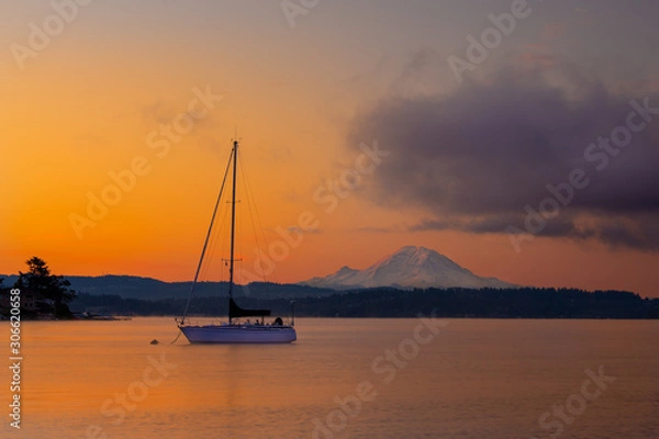 Obraz Boat with Mt Rainier