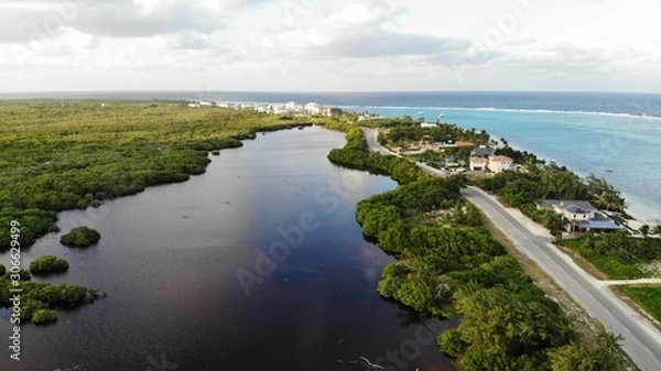 Fototapeta Aerial view of the Cayman Islands from the Eastern Districts