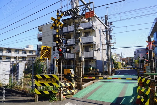 Obraz 西八王子駅近くの踏切
